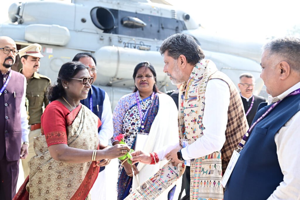 *किरण देव ने किया राष्ट्रपति द्रोपदी मुर्मू का स्वागत*