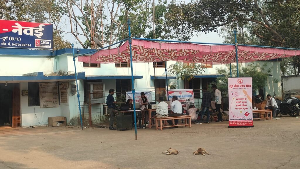 नेवई थाना में तीन दिवसीय विशेष शिविर शुरू: रक्तदान महादान से लेकर लर्निंग लाइसेंस तक एक ही जगह सुविधा