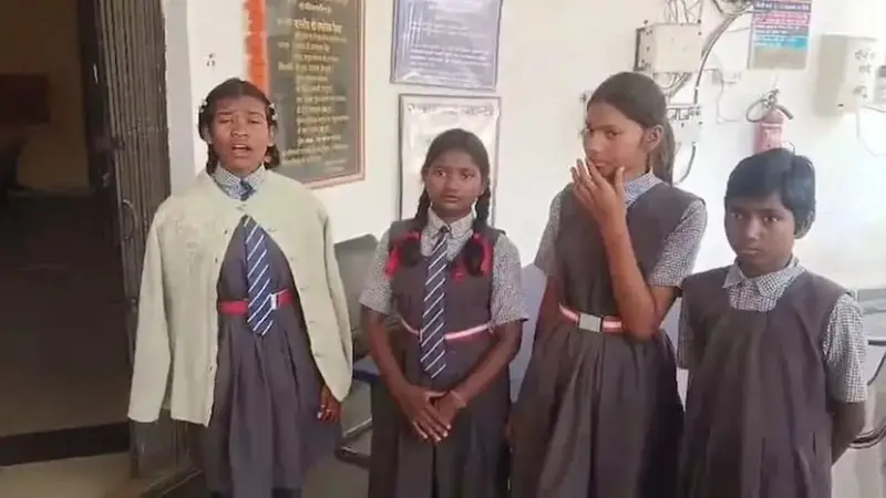 (सूरजपुर) स्कूल प्रिंसिपल पर विद्यार्थियों से मानसिक उत्पीड़न का आरोप, शिक्षा विभाग ने शुरू की जांच