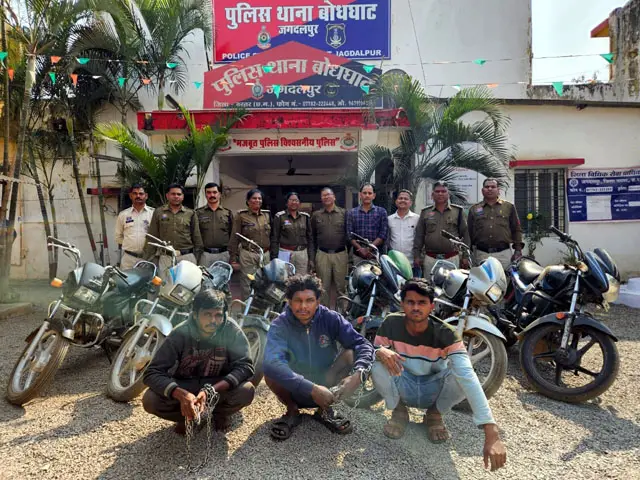 बोधघाट–साइबर सेल की संयुक्त कार्रवाई, बाइक चोरी गिरोह का पर्दाफाश दो आरोपी गिरफ्तार, चोरी की 5 मोटरसाइकिलें बरामद