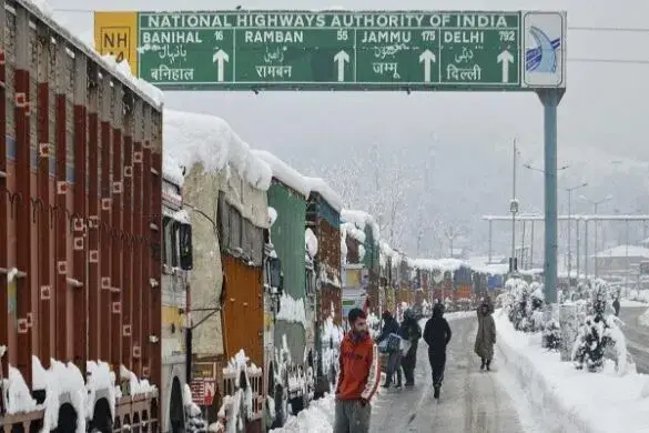 मौसम फिर बदलेगा मिजाज : 1 फरवरी से पहाड़ों पर भारी बर्फबारी, मैदानी इलाकों में बारिश का अलर्ट, केदारनाथ में 4 फीट बर्फ जमी