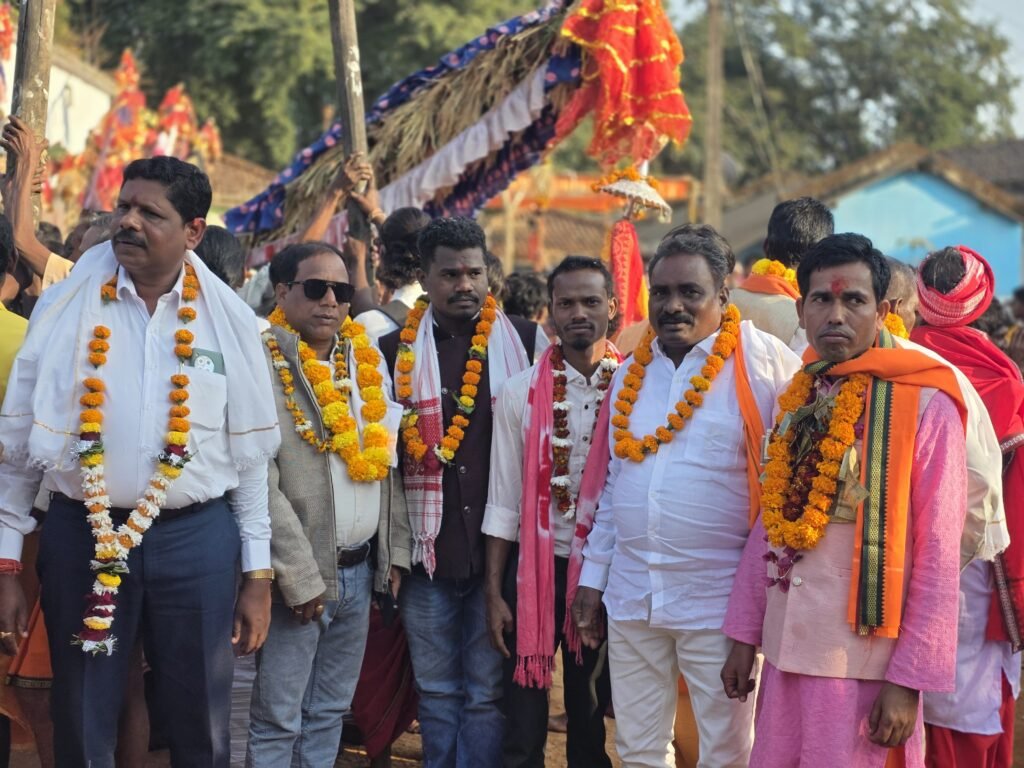 *करपावंड के ऐतिहासिक मेले में विभिन्न गांवों से पहुंचे देवी-देवता* = सरपंच नीलम कश्यप ने परंपरा संरक्षण के लिए ग्रामीणों को सराहा =