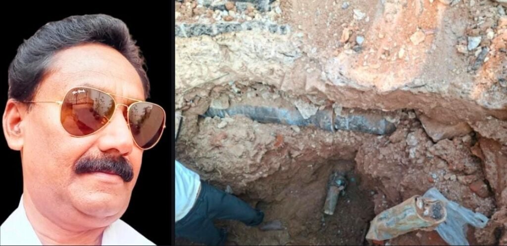 *पानी में बह गए 230 करोड़ रुपए, फिर भी शहर प्यासा: अशोक फड़नवीस* =अमृत योजना में भारी भ्रष्टाचार का, जांच से भाग रहे शासन-प्रशासन = = विधायक डॉ. रमन सिंह की चुप्पी से शहर को हुआ नुकसान: फड़नवीस =