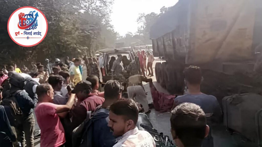 तेज रफ्तार ट्रेलर की चपेट में आई बाइक, दो युवकों की दर्दनाक मौत