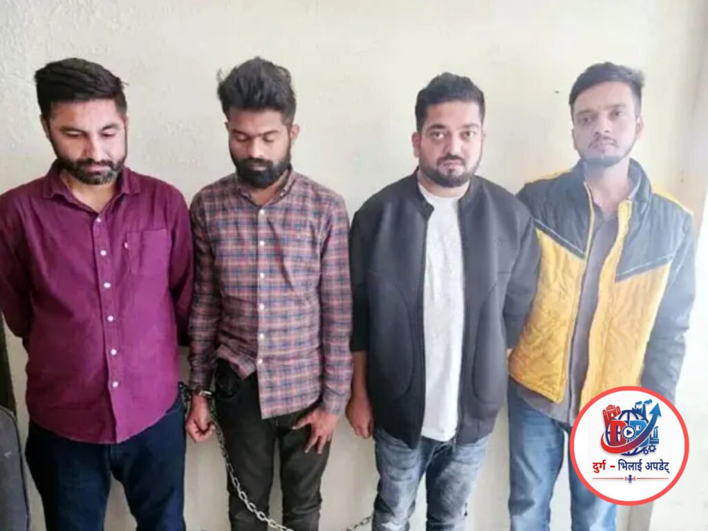 कार को बनाया सट्टे का अड्डा: रायपुर में 50 लाख नगद समेत चार ऑनलाइन सटोरिए गिरफ्तार