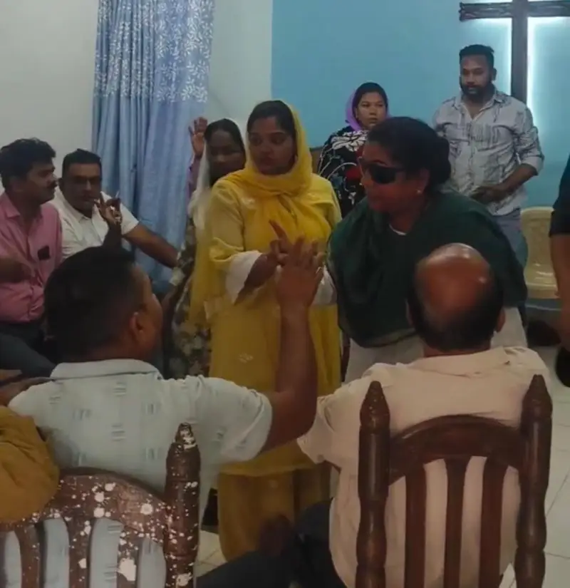 चरोदा में धार्मिक भावनाएं आहत करने व कथित धर्मांतरण का मामला, पुलिस ने दर्ज किया केस