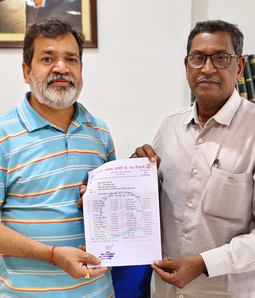 भिलाई: ब्लॉक कांग्रेस कमेटी 6 रिसाली की कार्यकारिणी घोषित जिला कांग्रेस अध्यक्ष मुकेश चंद्राकर के निवास पर बैठक, ब्लॉक अध्यक्ष दिनेश पटेल ने की विशेष आमंत्रित सदस्यों की घोषणा