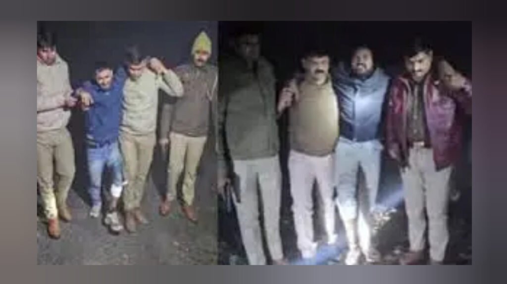 दिन दहाड़े मुठभेड़: मोती कारोबारी के घर डकैती के दो इनामी बदमाश गिरफ्तार, दोनों के पैर में लगी गोली