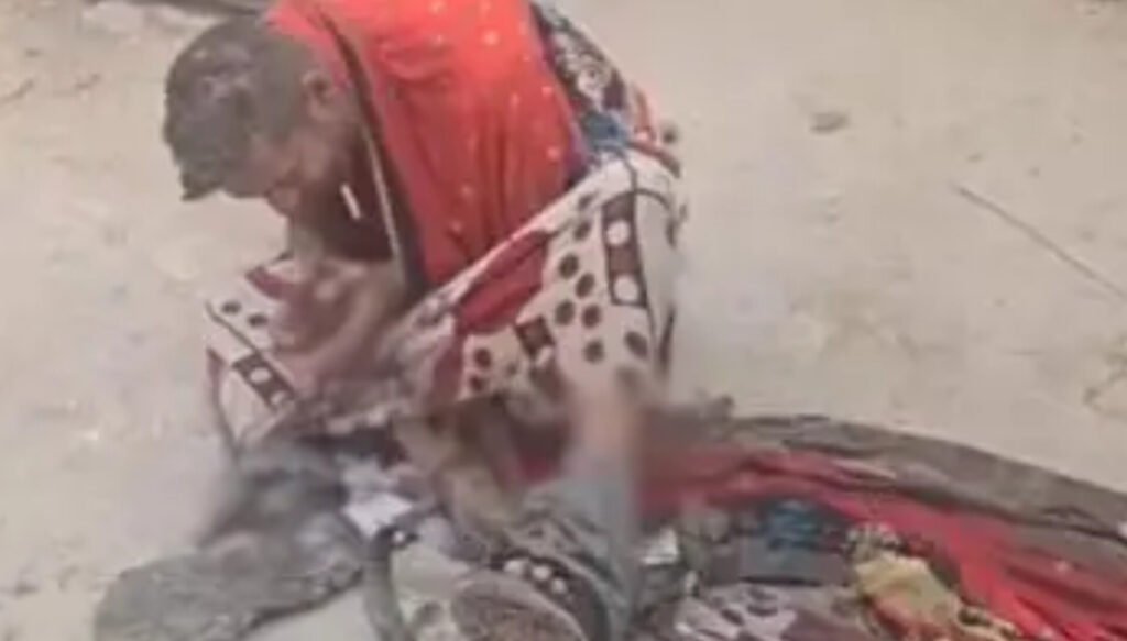 बिलासपुर में युवक ने खुद को लगाई आग मानसिक तनाव और पारिवारिक विवाद के चलते आत्महत्या की कोशिश, सिम्स में इलाज जारी